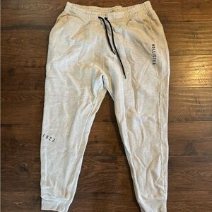 Hollister men’s joggers- tan XL